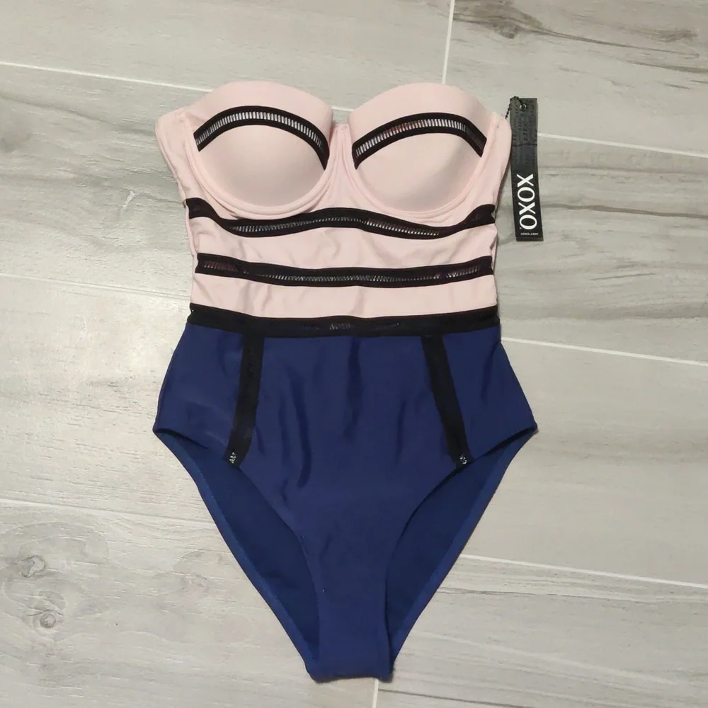 Very beautiful 2 Women swimwear - Picture 2 of 5